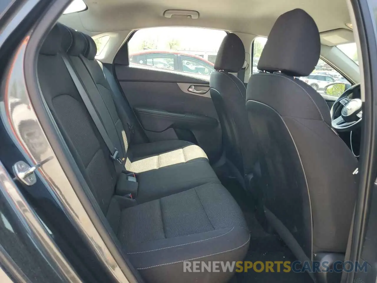 10 Photograph of a damaged car 3KPF24AD6KE006067 KIA FORTE 2019