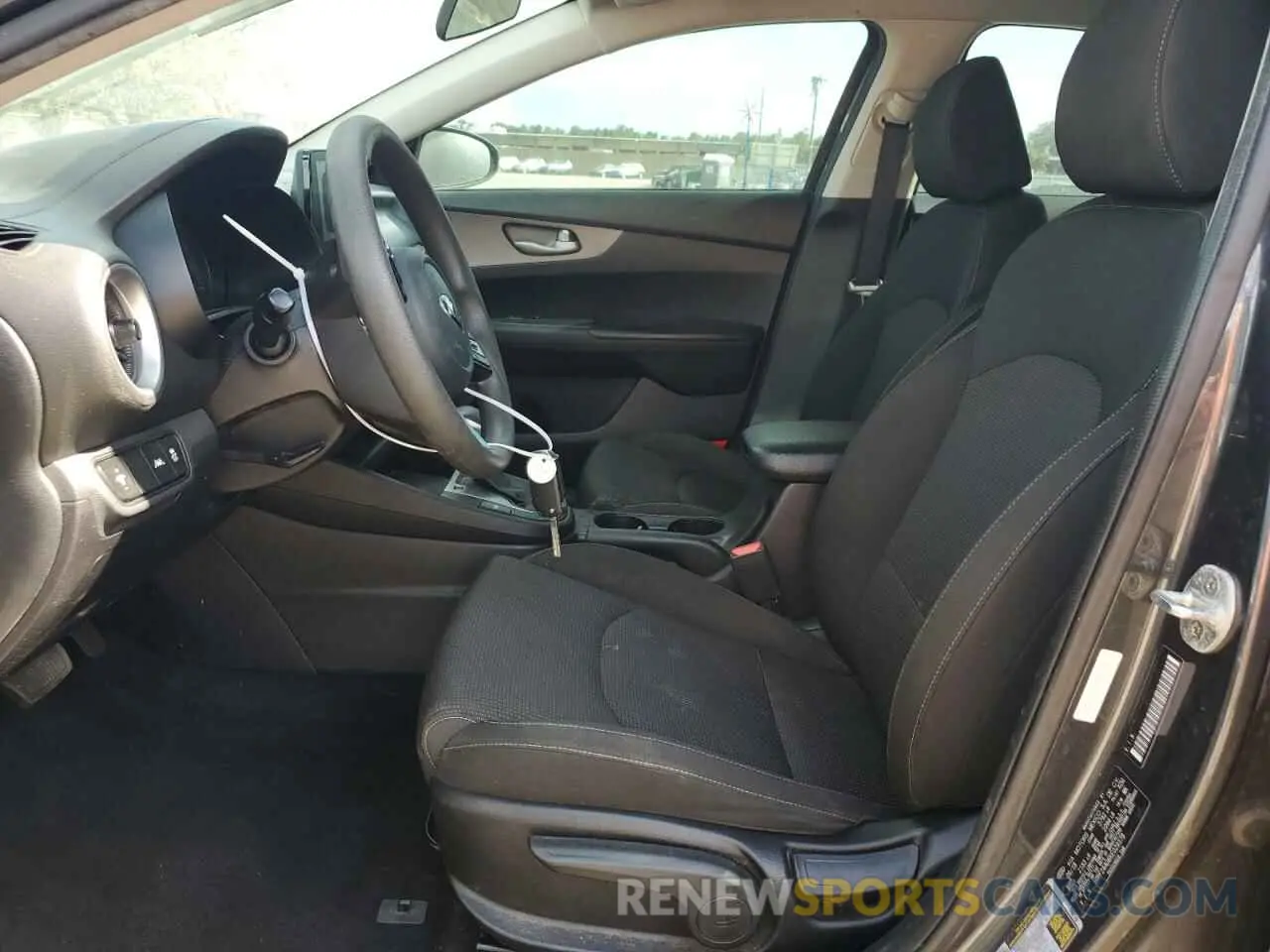 7 Photograph of a damaged car 3KPF24AD6KE029378 KIA FORTE 2019