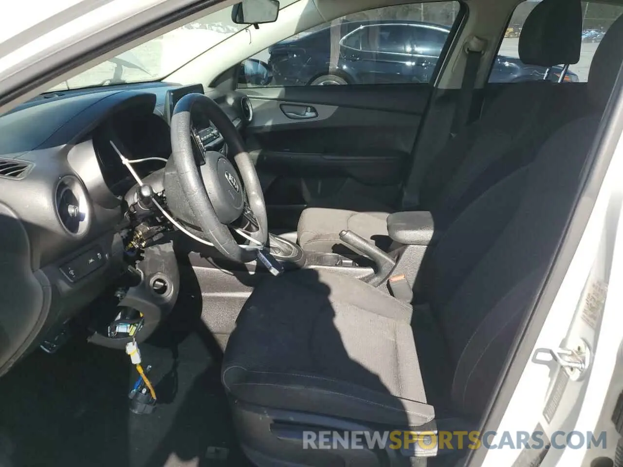 7 Photograph of a damaged car 3KPF24AD6KE040669 KIA FORTE 2019