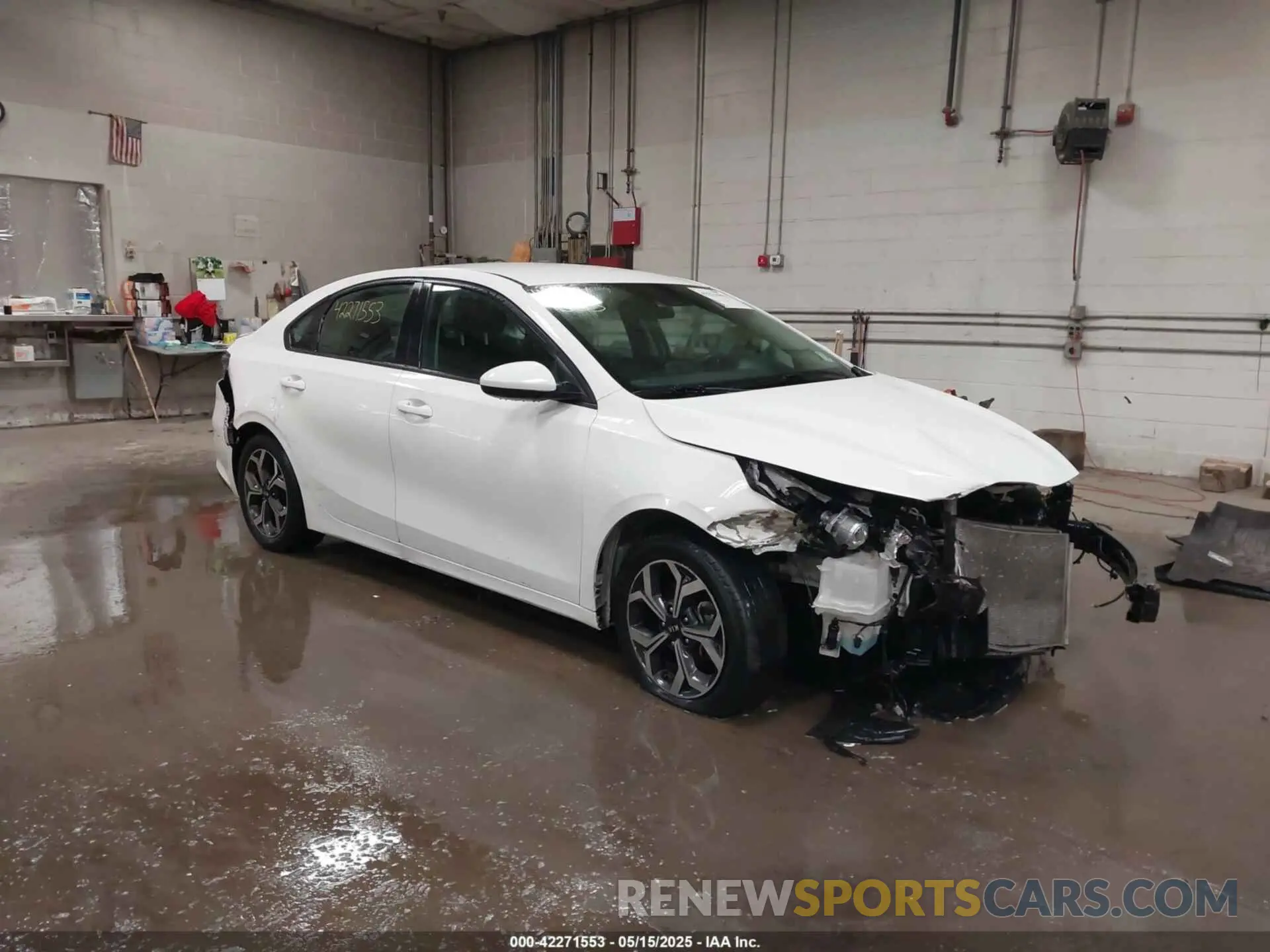 1 Photograph of a damaged car 3KPF24AD6KE042700 KIA FORTE 2019