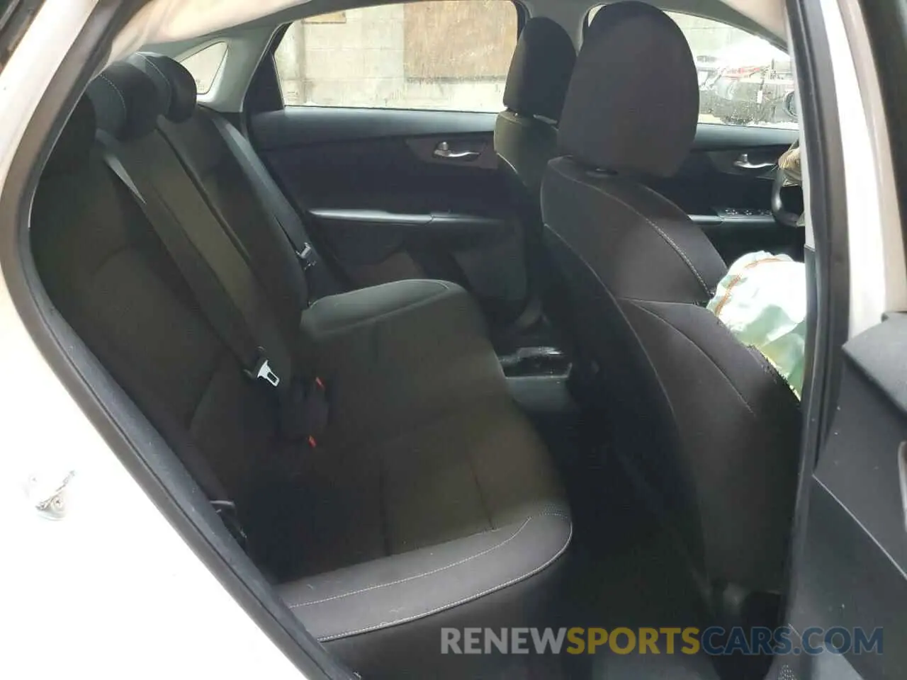 10 Photograph of a damaged car 3KPF24AD6KE047119 KIA FORTE 2019