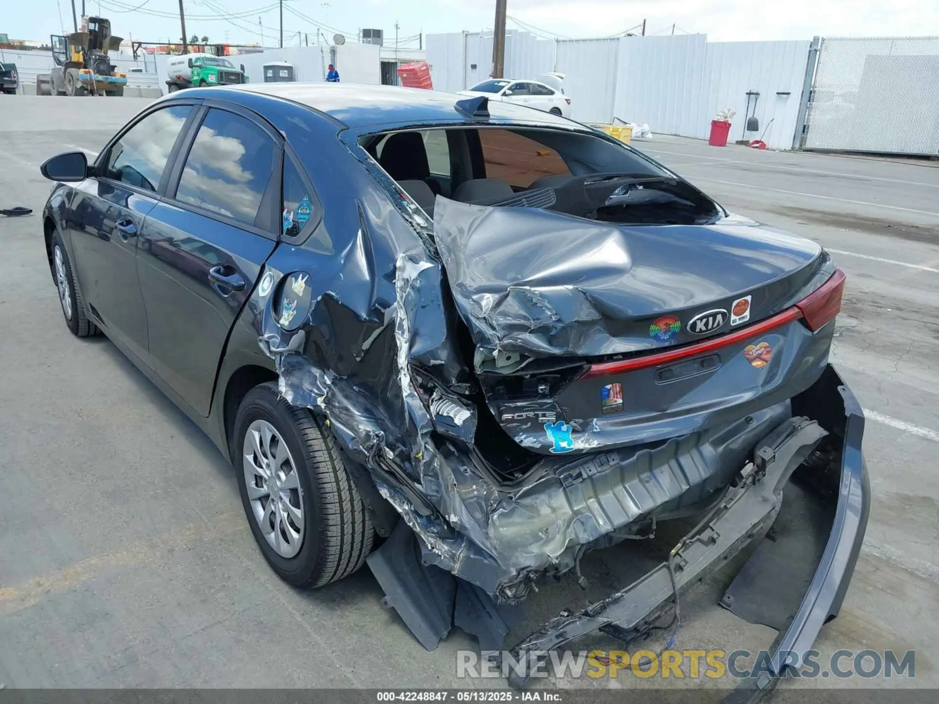 6 Photograph of a damaged car 3KPF24AD6KE062882 KIA FORTE 2019