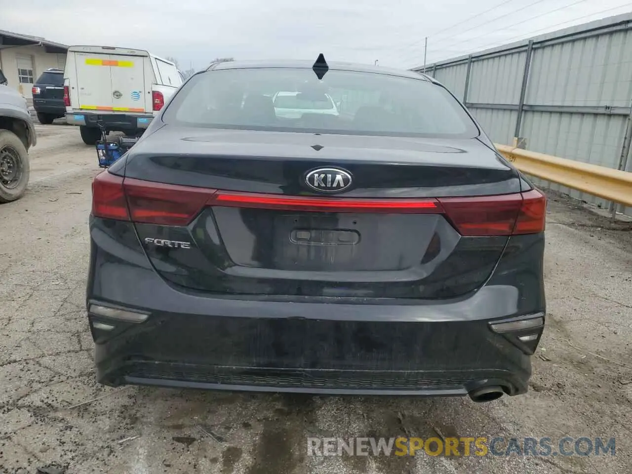 6 Photograph of a damaged car 3KPF24AD6KE066348 KIA FORTE 2019