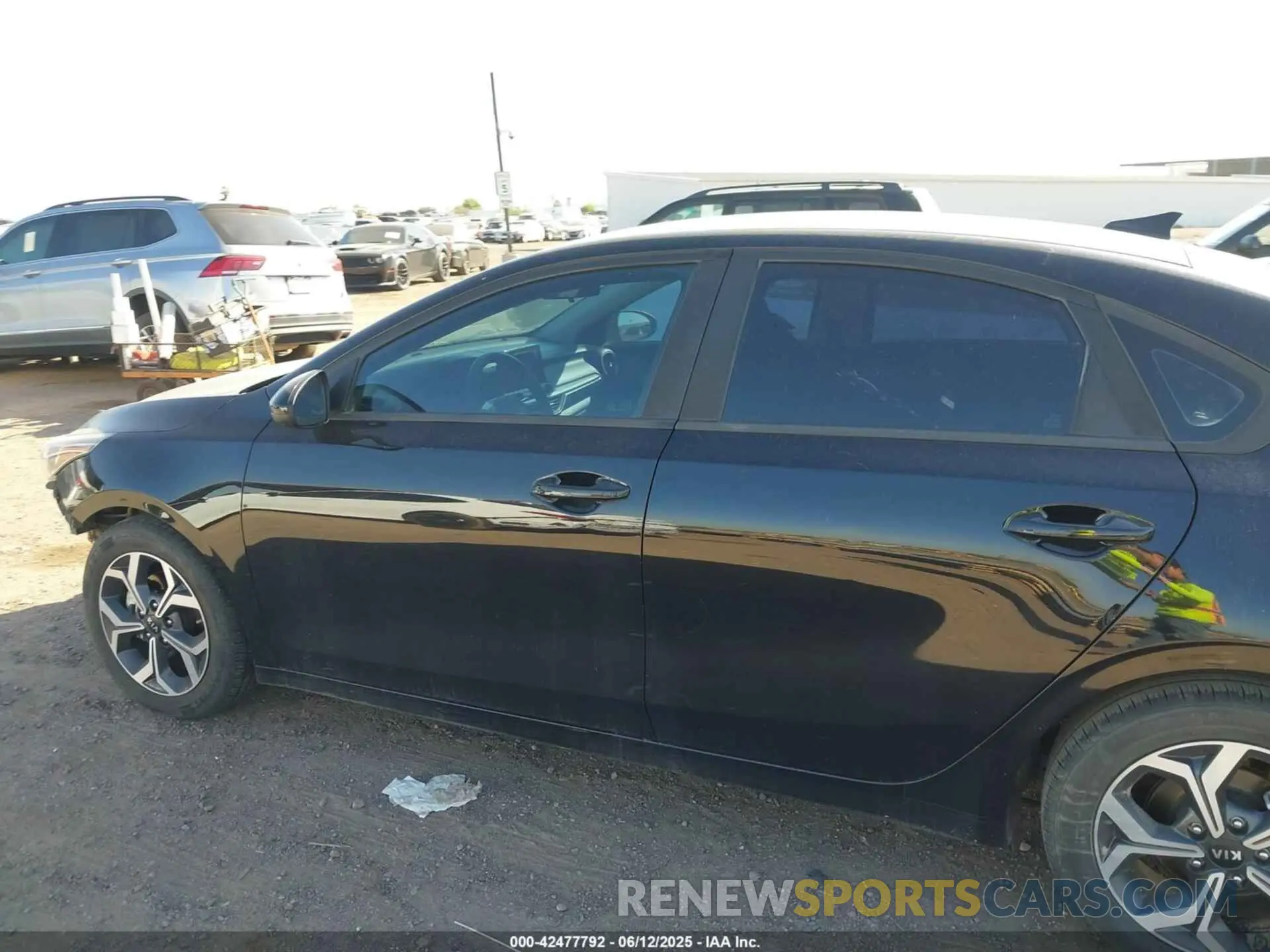 14 Photograph of a damaged car 3KPF24AD6KE074269 KIA FORTE 2019