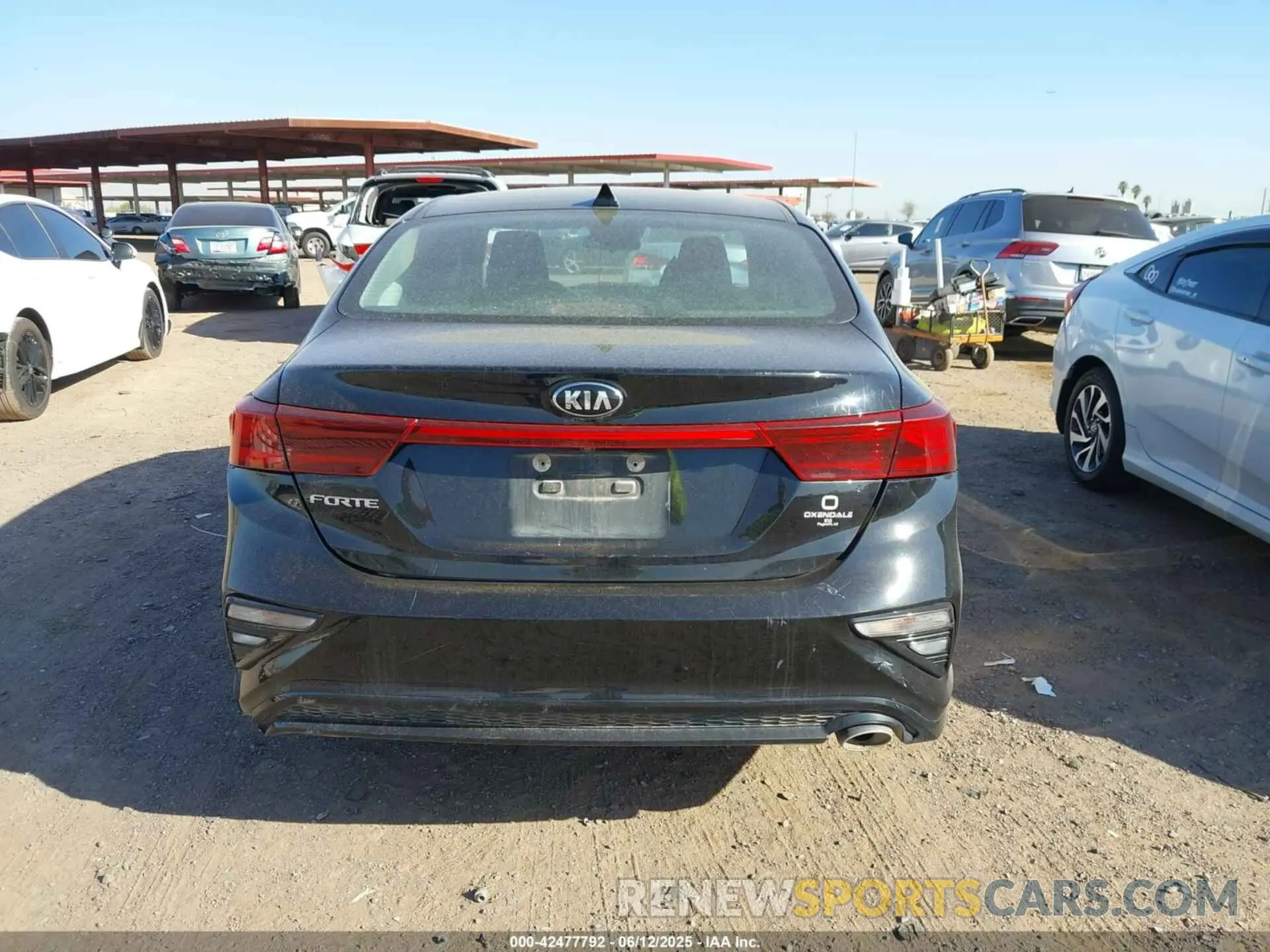 16 Photograph of a damaged car 3KPF24AD6KE074269 KIA FORTE 2019
