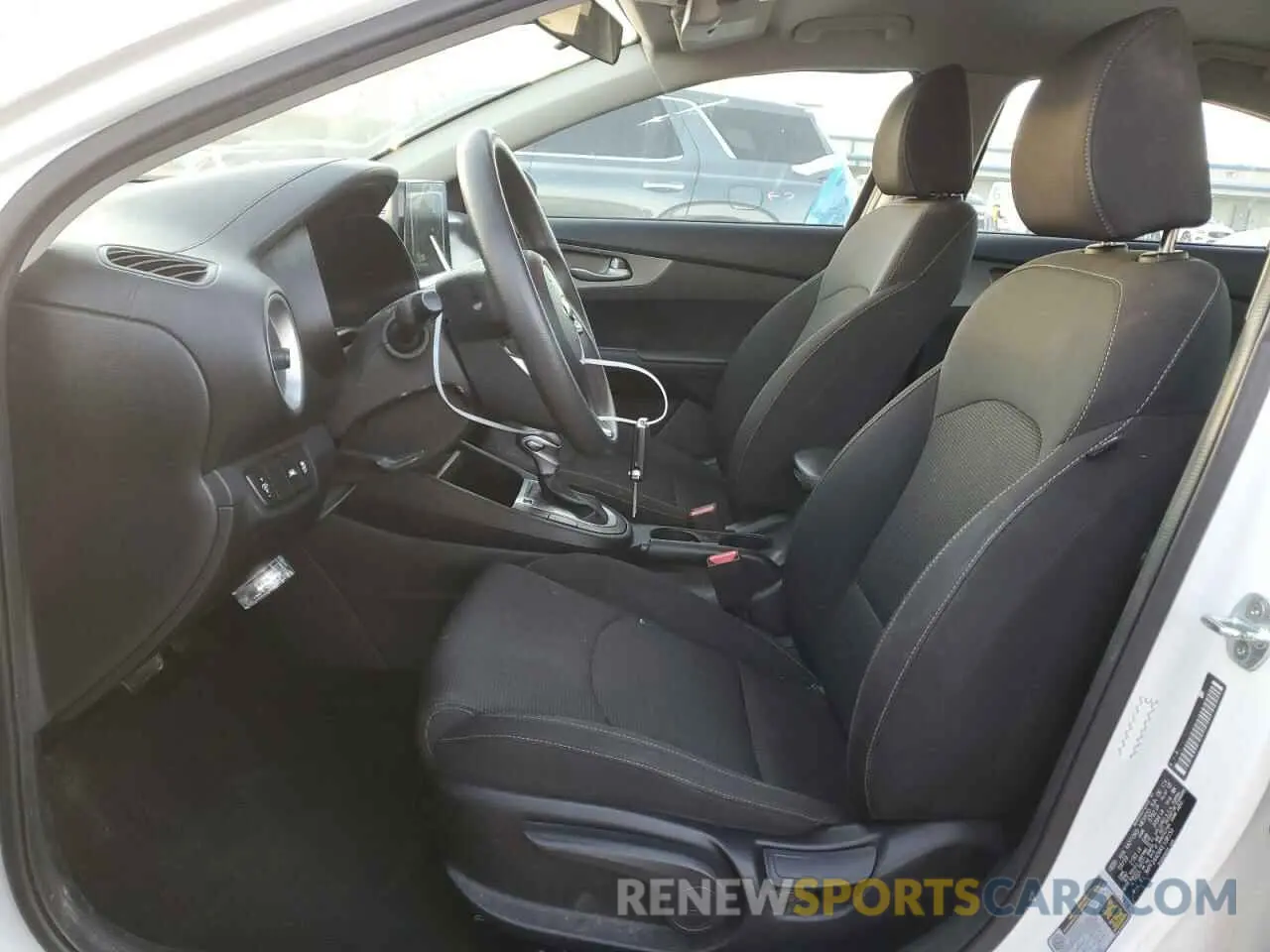 7 Photograph of a damaged car 3KPF24AD6KE108159 KIA FORTE 2019