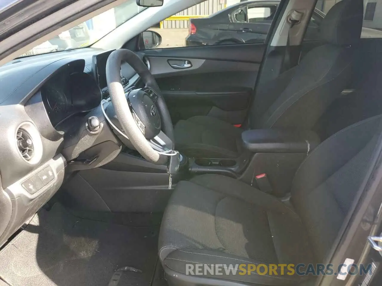 7 Photograph of a damaged car 3KPF24AD6KE110333 KIA FORTE 2019