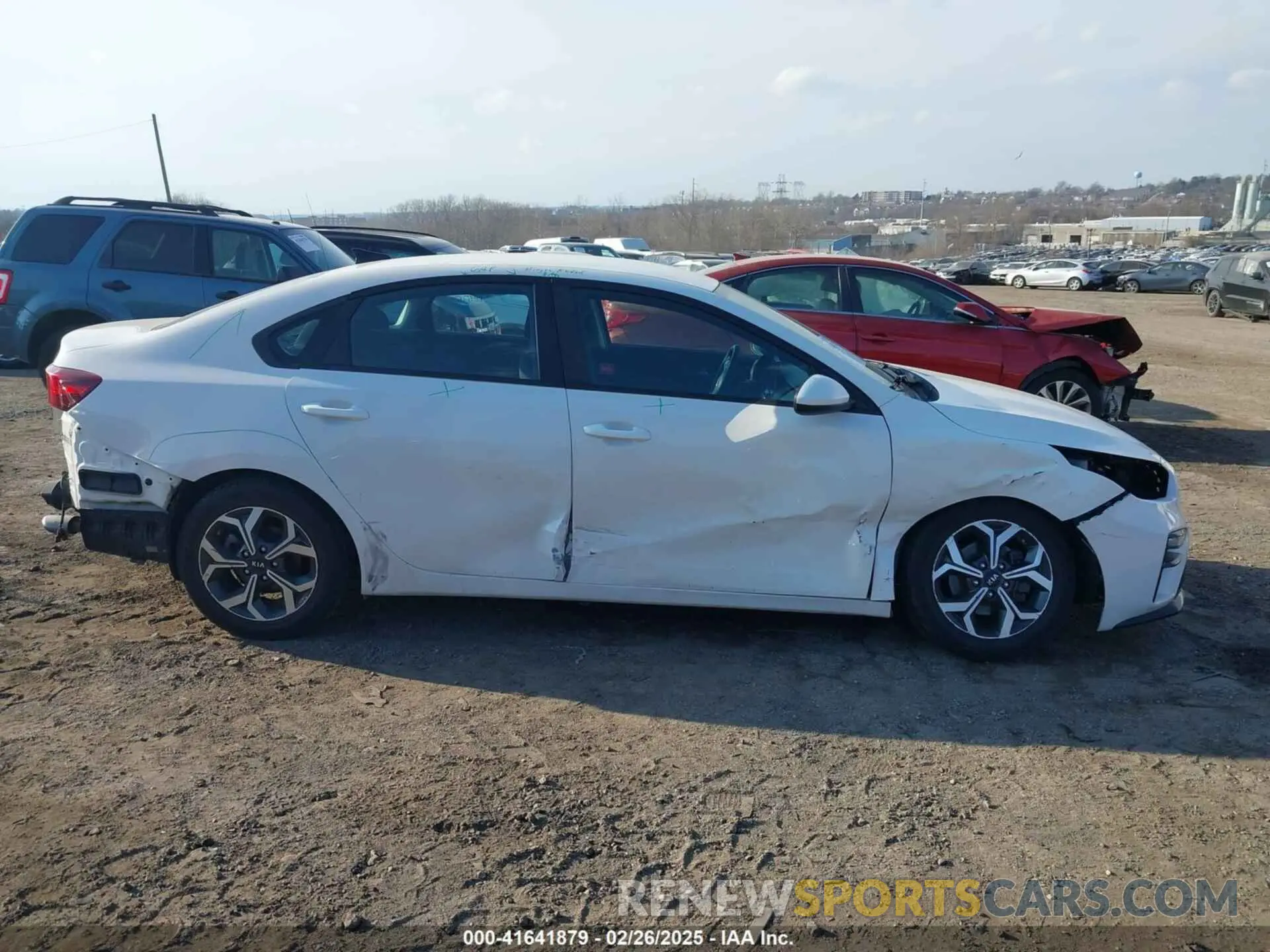 14 Photograph of a damaged car 3KPF24AD6KE111207 KIA FORTE 2019