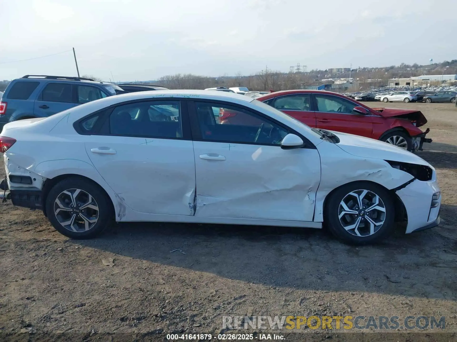 6 Photograph of a damaged car 3KPF24AD6KE111207 KIA FORTE 2019