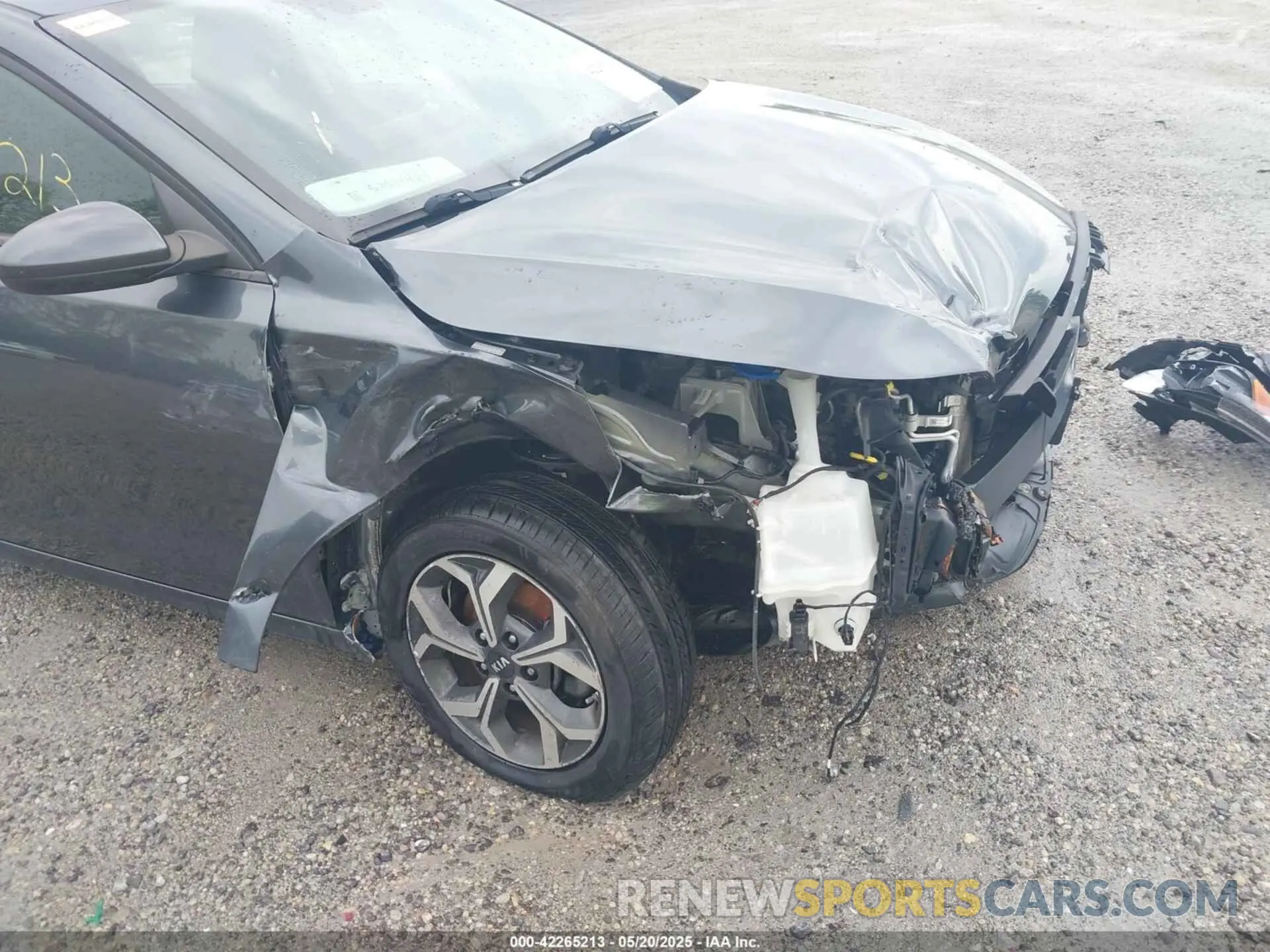 19 Photograph of a damaged car 3KPF24AD6KE125494 KIA FORTE 2019