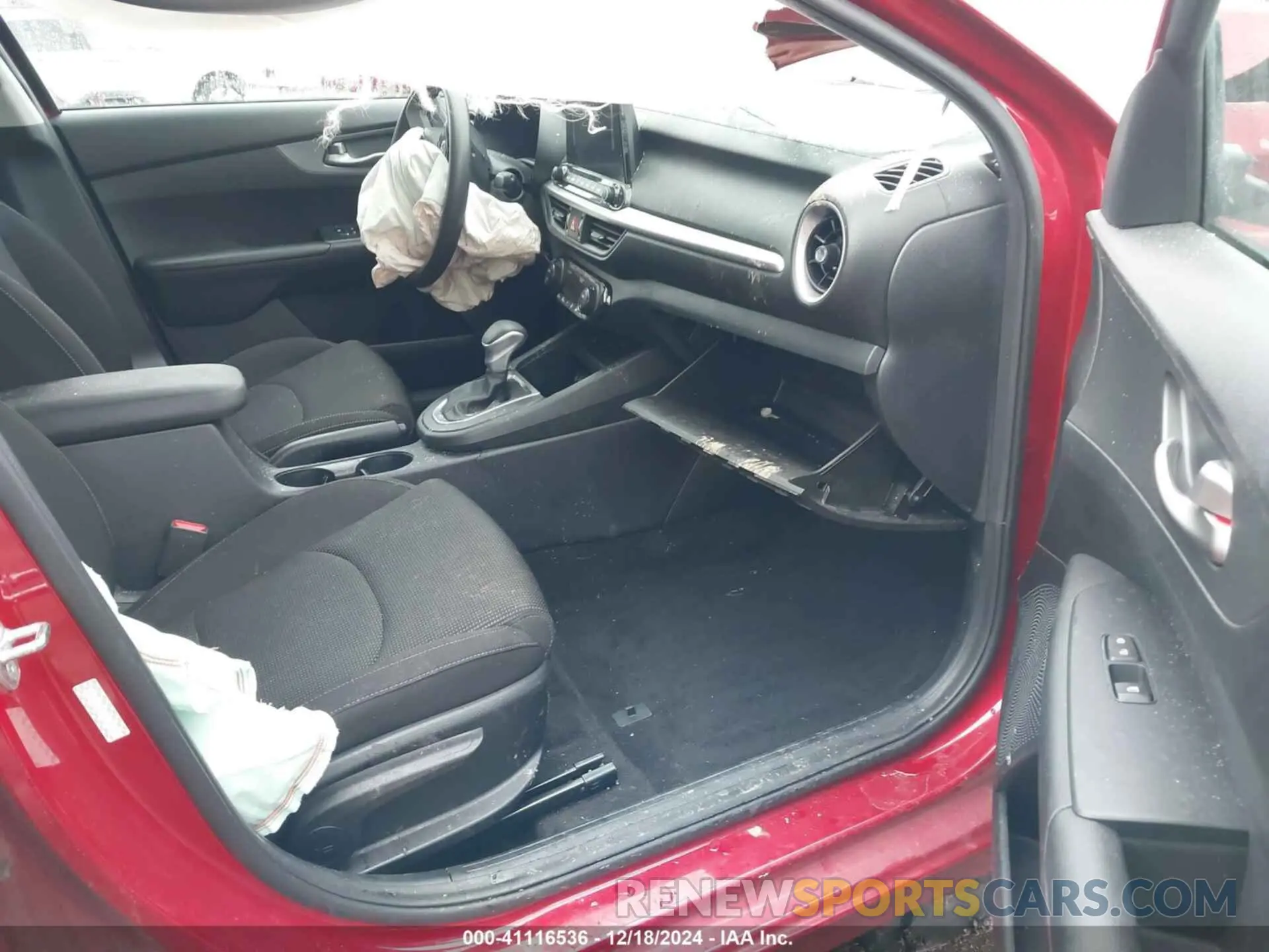 5 Photograph of a damaged car 3KPF24AD6KE131571 KIA FORTE 2019