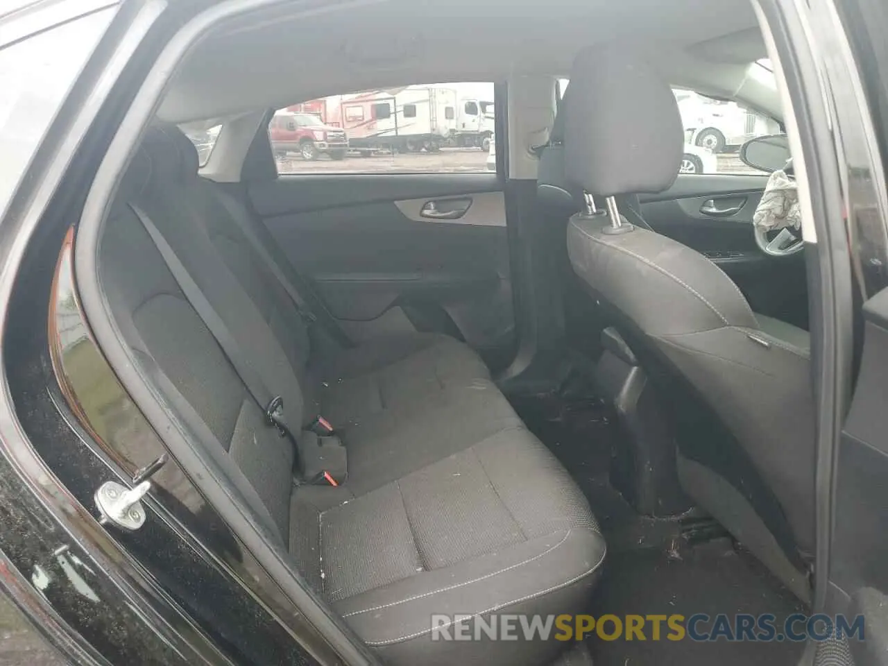11 Photograph of a damaged car 3KPF24AD7KE006269 KIA FORTE 2019