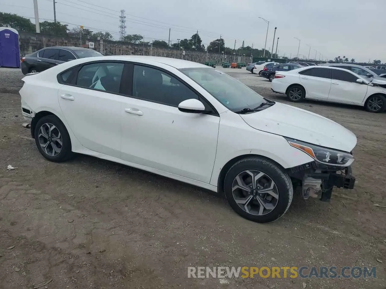 4 Photograph of a damaged car 3KPF24AD7KE008653 KIA FORTE 2019