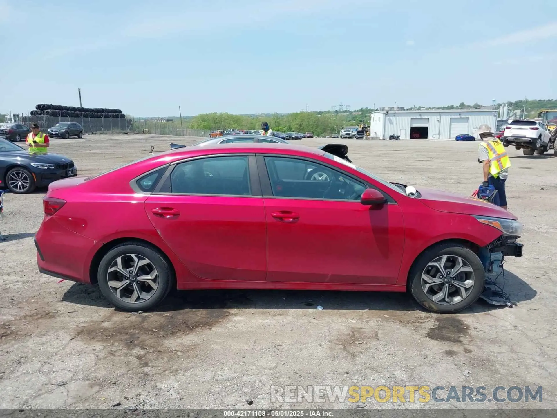 14 Photograph of a damaged car 3KPF24AD7KE036498 KIA FORTE 2019