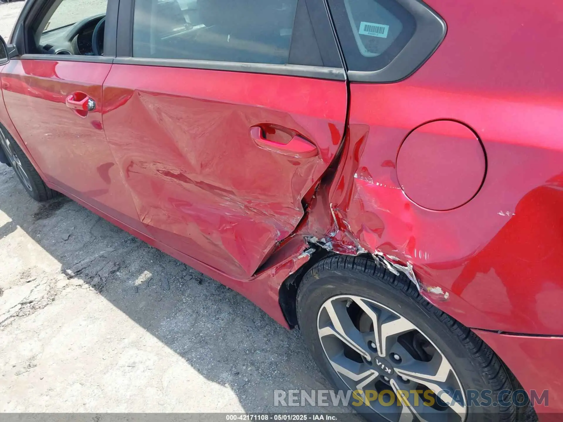 18 Photograph of a damaged car 3KPF24AD7KE036498 KIA FORTE 2019