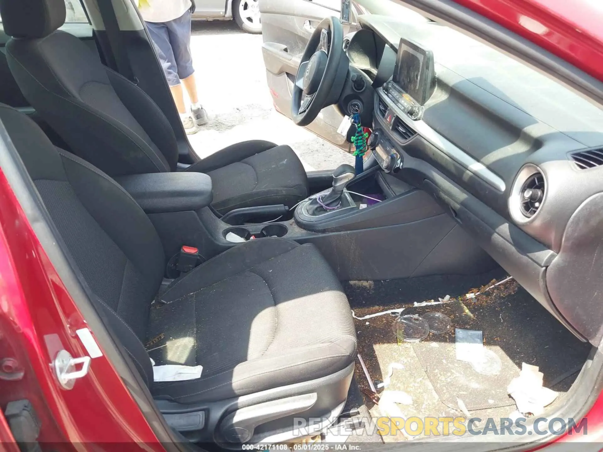 5 Photograph of a damaged car 3KPF24AD7KE036498 KIA FORTE 2019