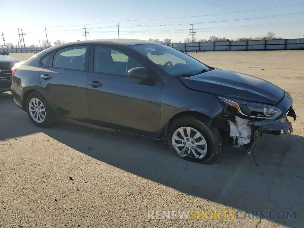 4 Photograph of a damaged car 3KPF24AD7KE050885 KIA FORTE 2019