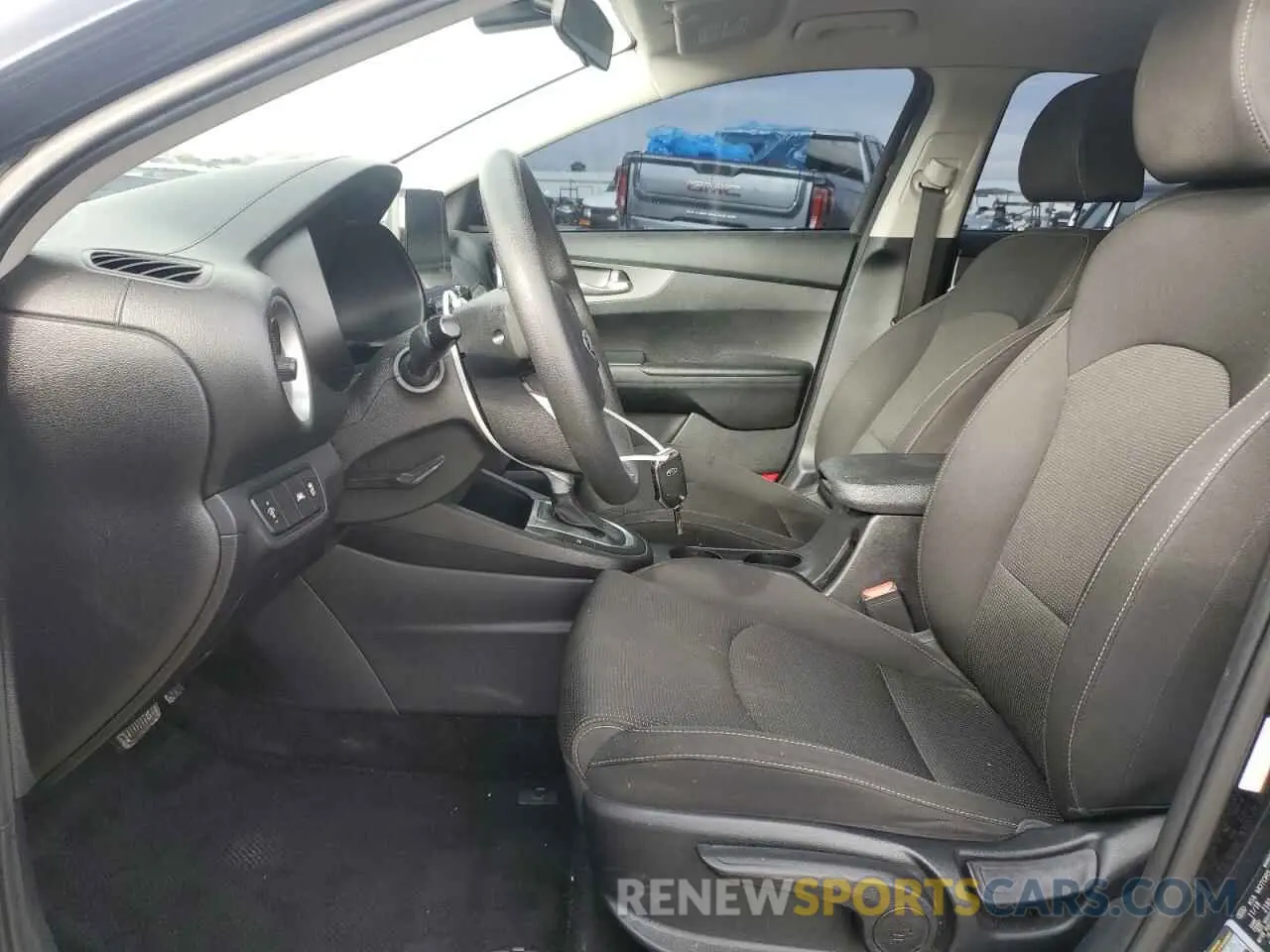 7 Photograph of a damaged car 3KPF24AD7KE066231 KIA FORTE 2019