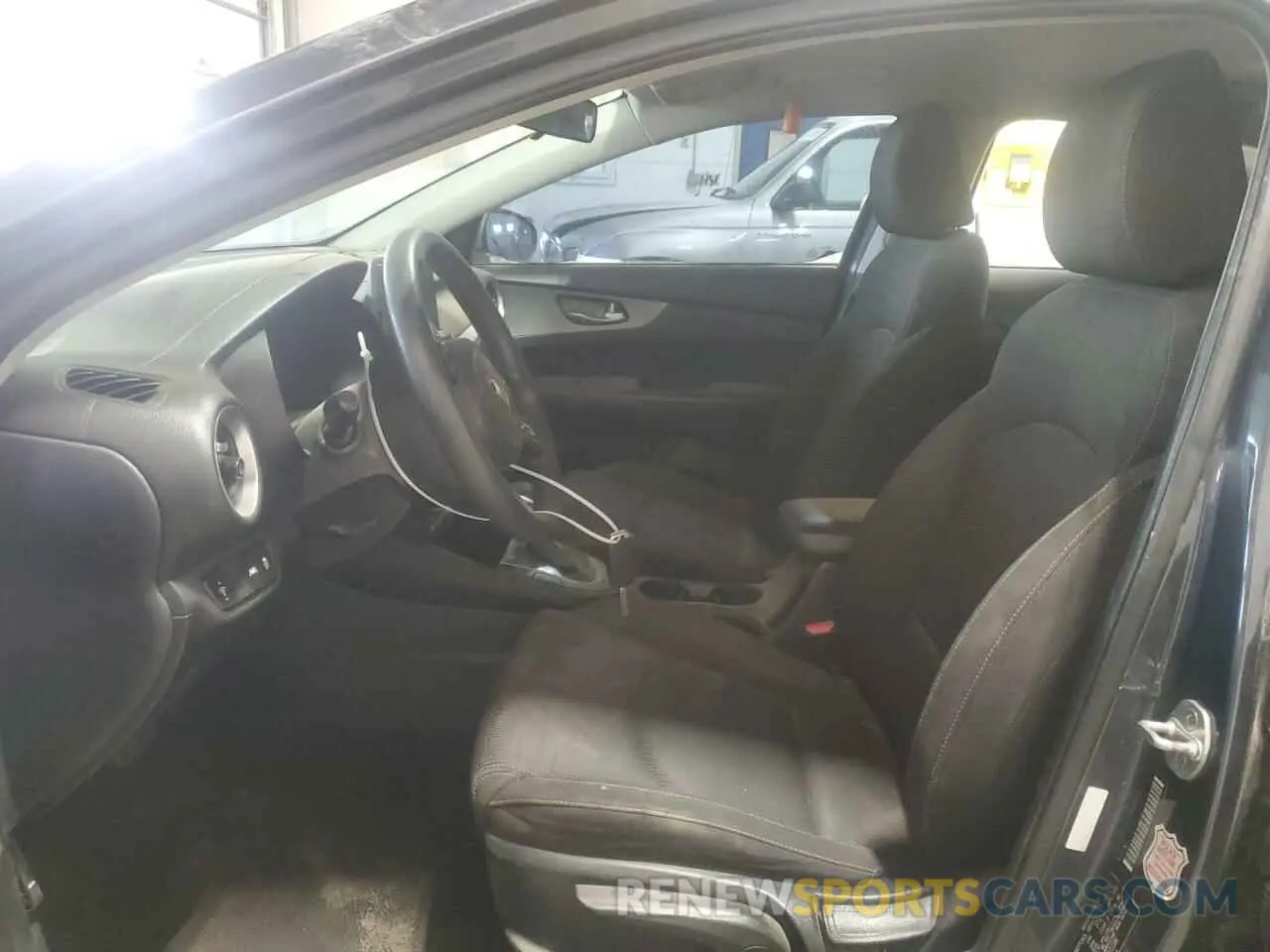 7 Photograph of a damaged car 3KPF24AD7KE072286 KIA FORTE 2019