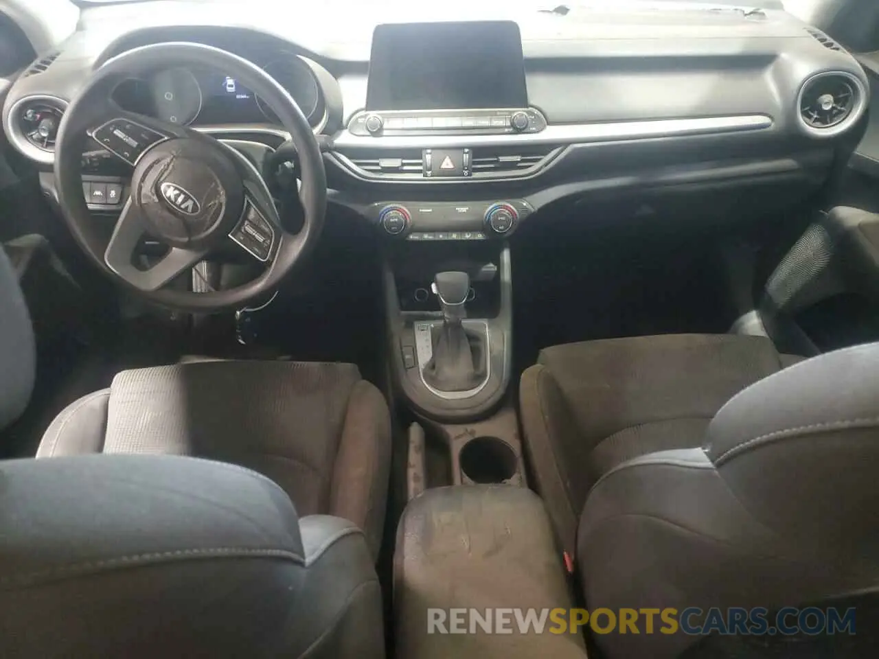 8 Photograph of a damaged car 3KPF24AD7KE072286 KIA FORTE 2019