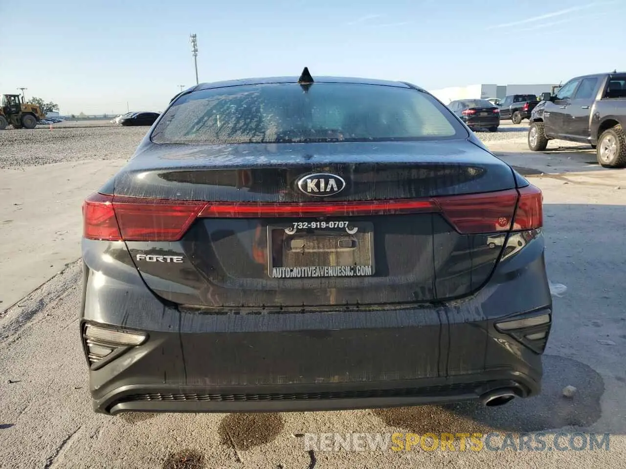6 Photograph of a damaged car 3KPF24AD7KE083059 KIA FORTE 2019
