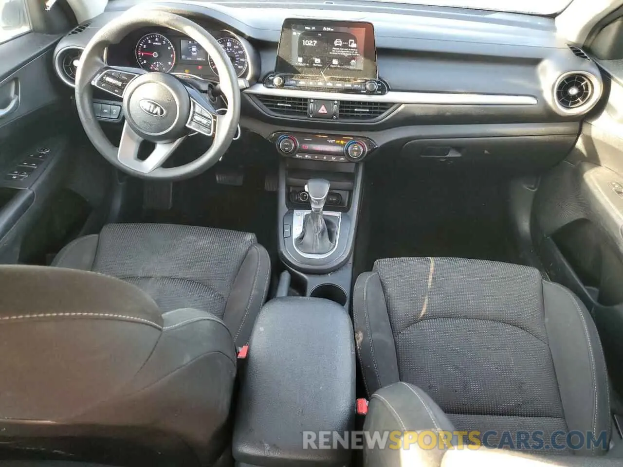 8 Photograph of a damaged car 3KPF24AD7KE083059 KIA FORTE 2019