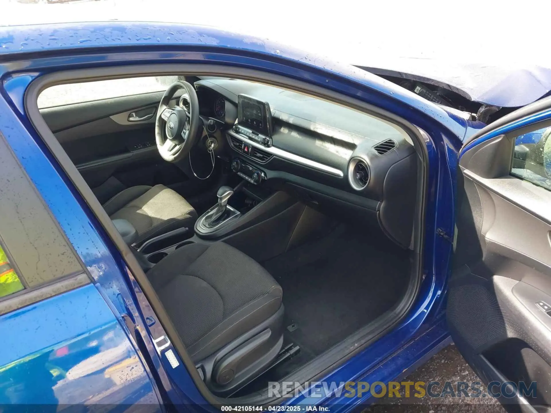 5 Photograph of a damaged car 3KPF24AD7KE083305 KIA FORTE 2019