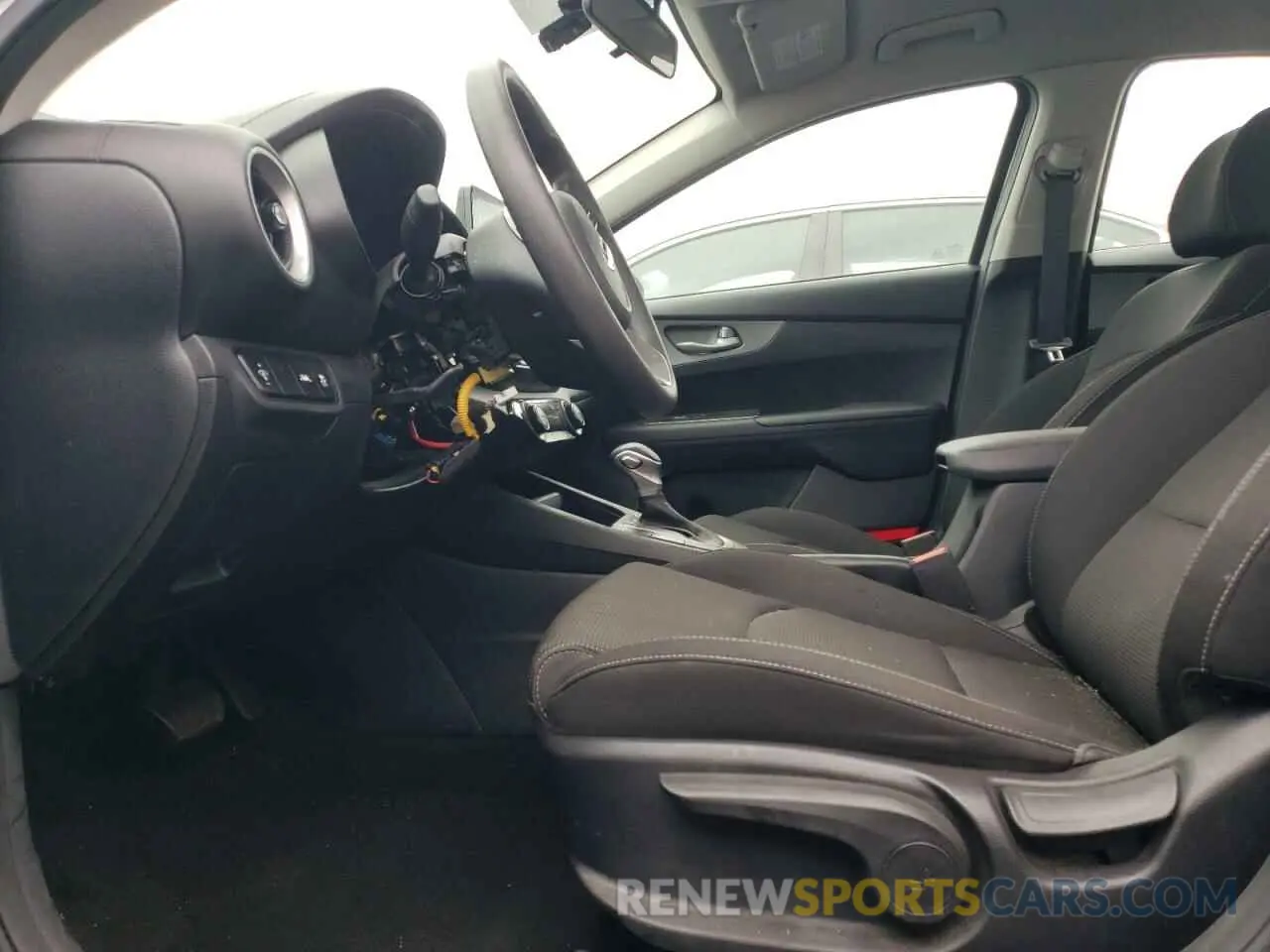 7 Photograph of a damaged car 3KPF24AD7KE103178 KIA FORTE 2019