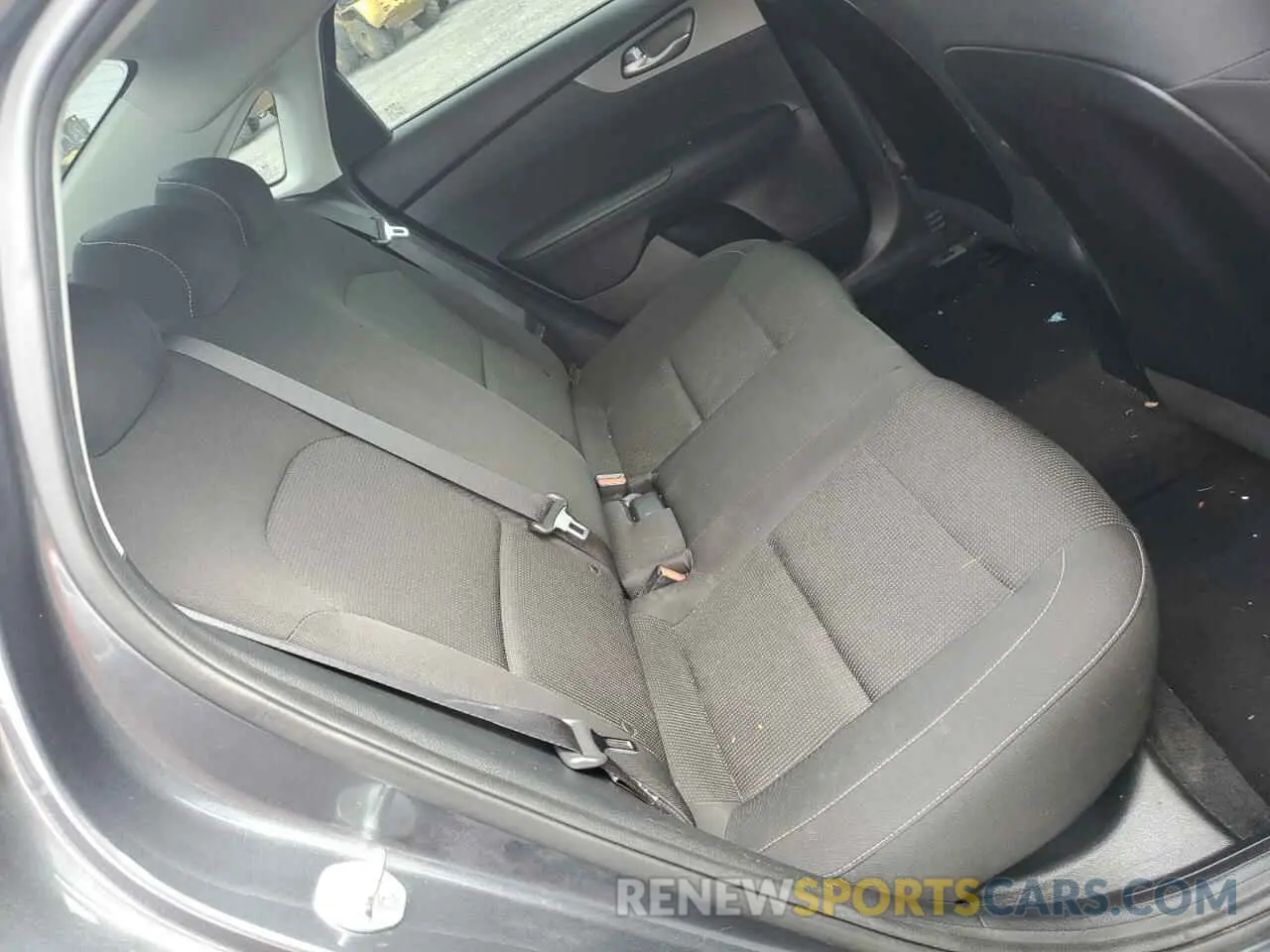10 Photograph of a damaged car 3KPF24AD7KE106453 KIA FORTE 2019