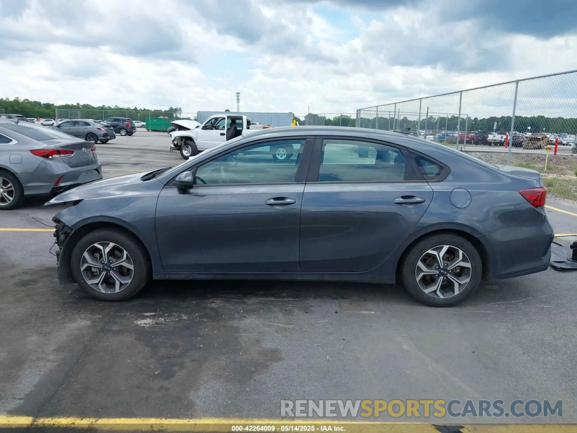 15 Photograph of a damaged car 3KPF24AD7KE110759 KIA FORTE 2019