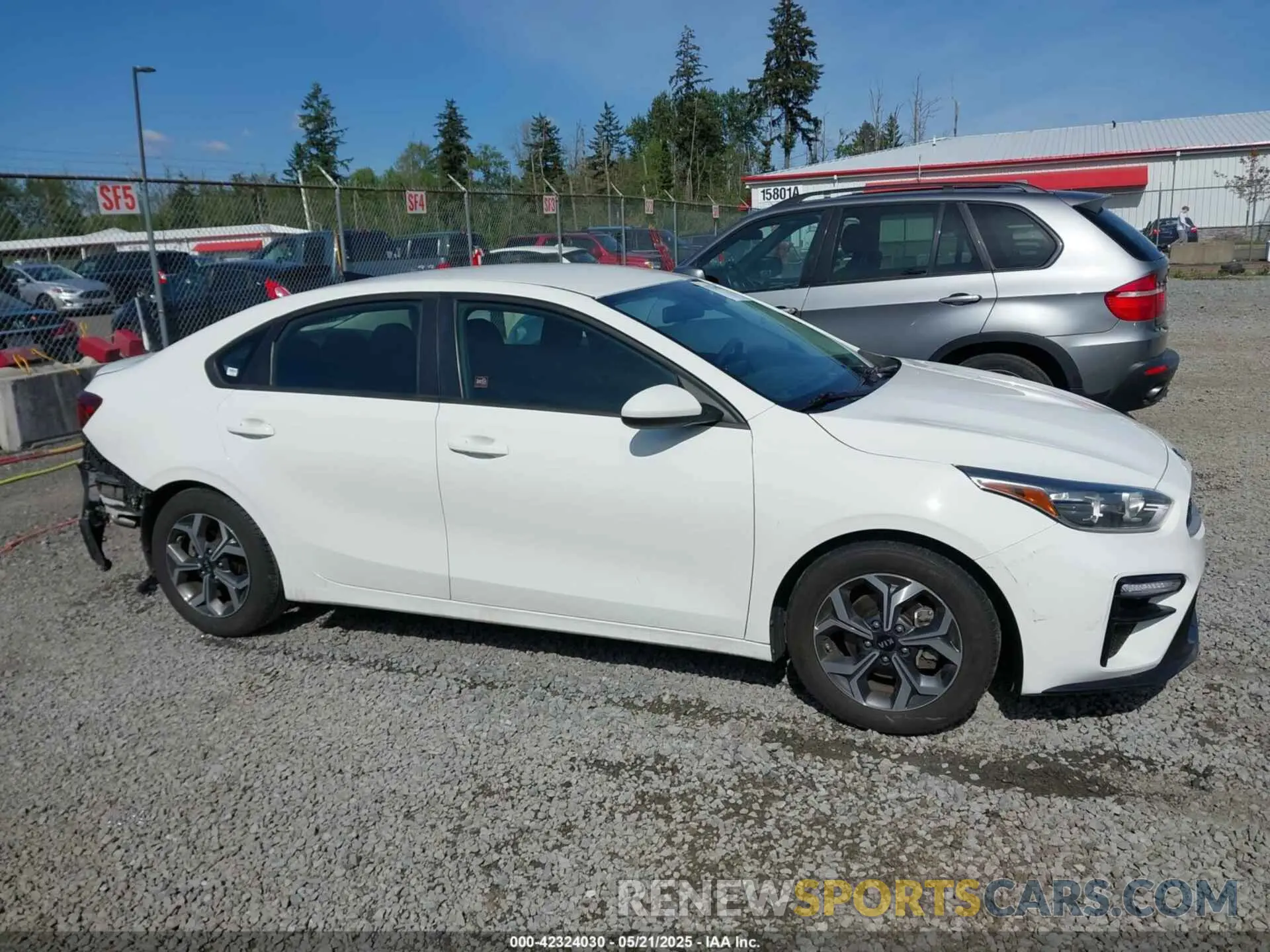 13 Photograph of a damaged car 3KPF24AD7KE114424 KIA FORTE 2019