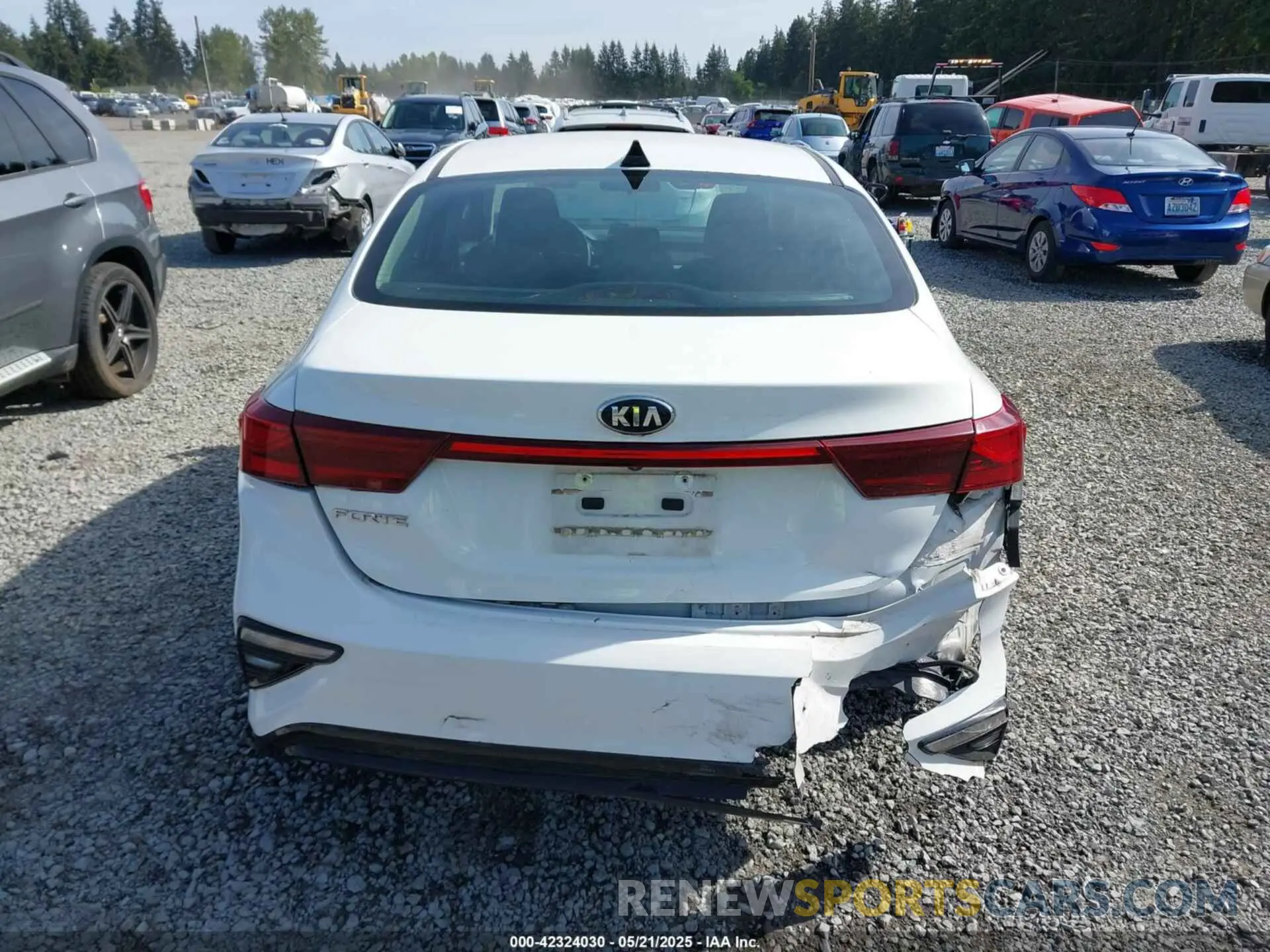 16 Photograph of a damaged car 3KPF24AD7KE114424 KIA FORTE 2019