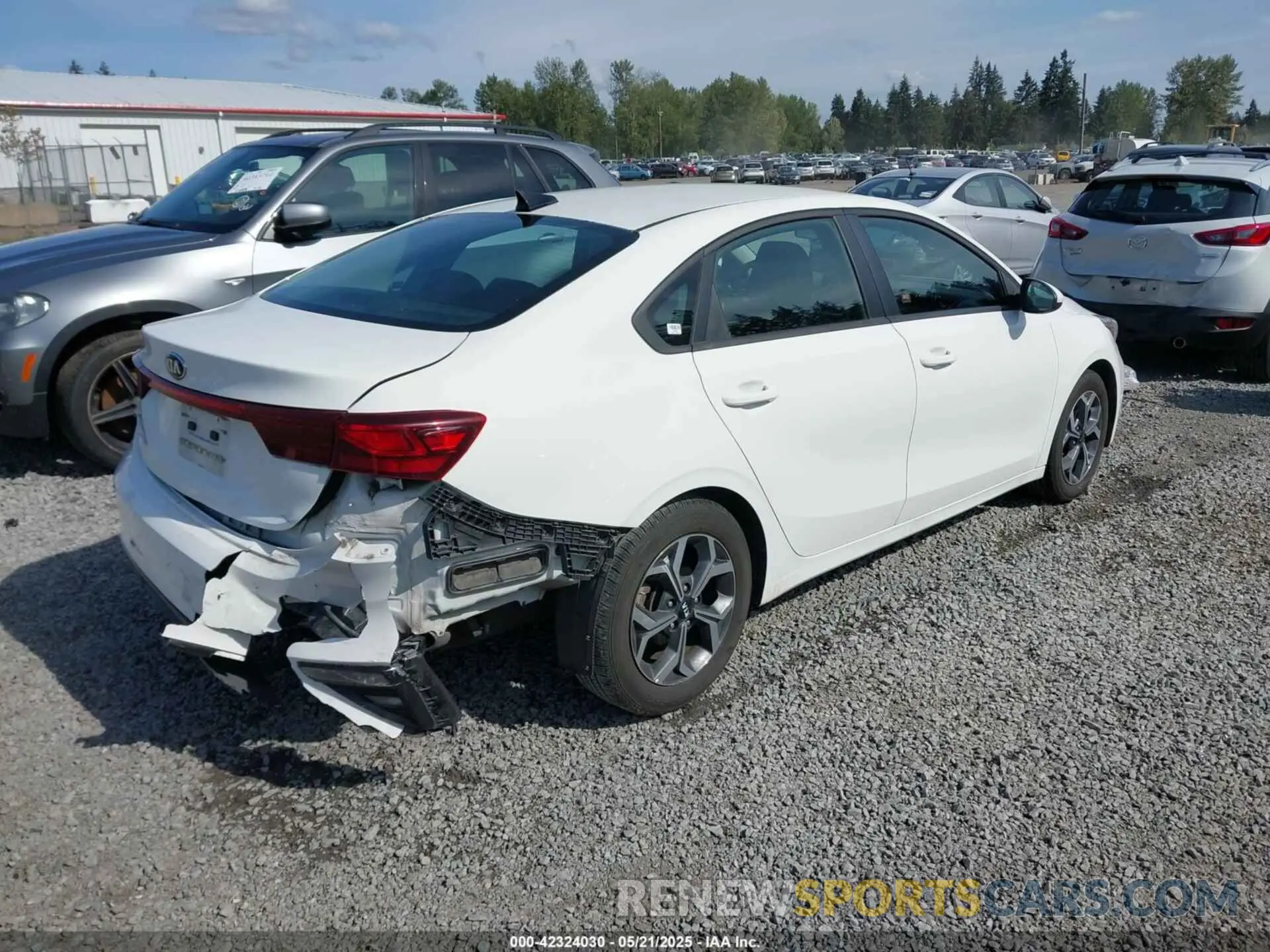 4 Photograph of a damaged car 3KPF24AD7KE114424 KIA FORTE 2019