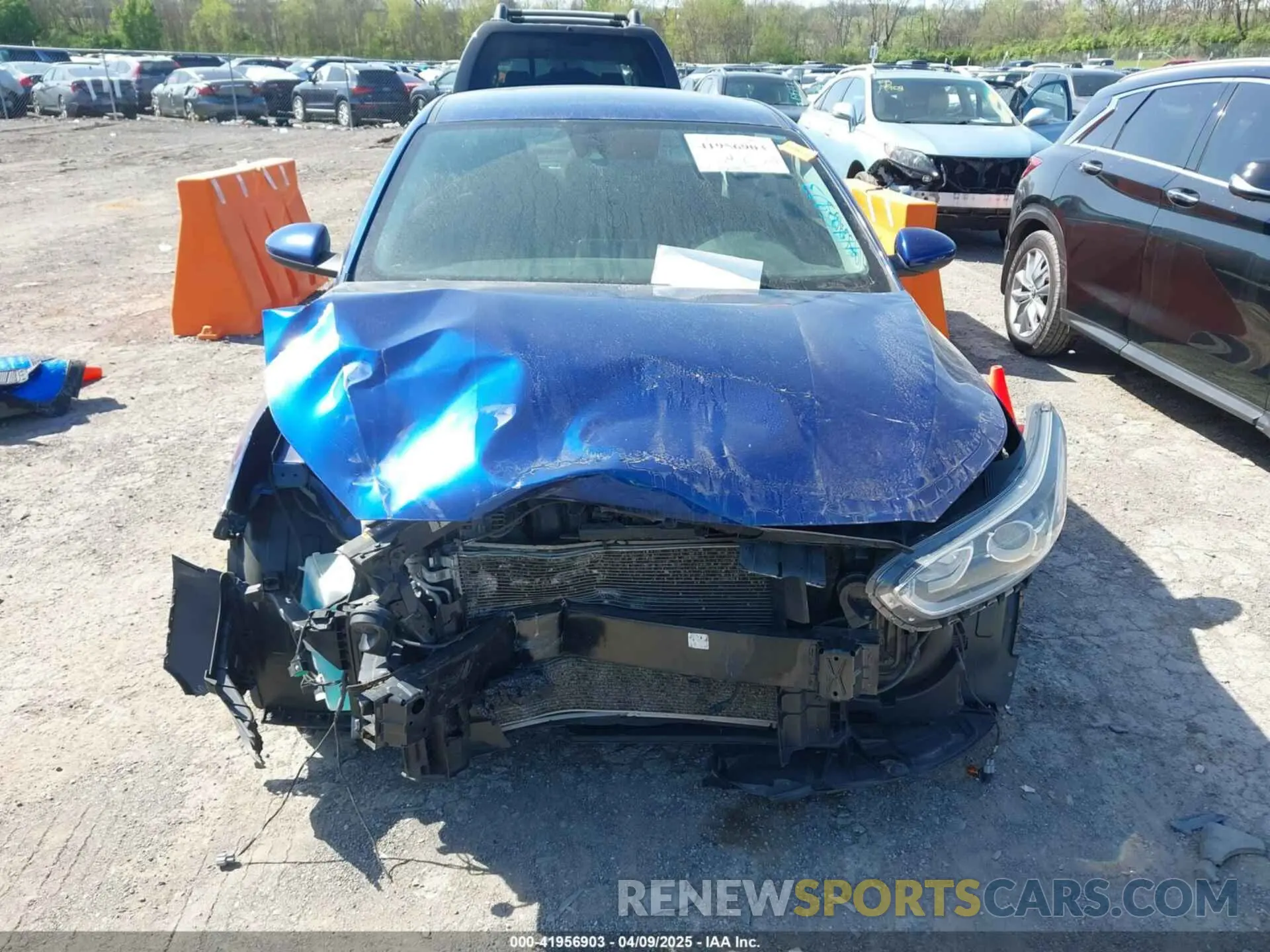 12 Photograph of a damaged car 3KPF24AD7KE133295 KIA FORTE 2019