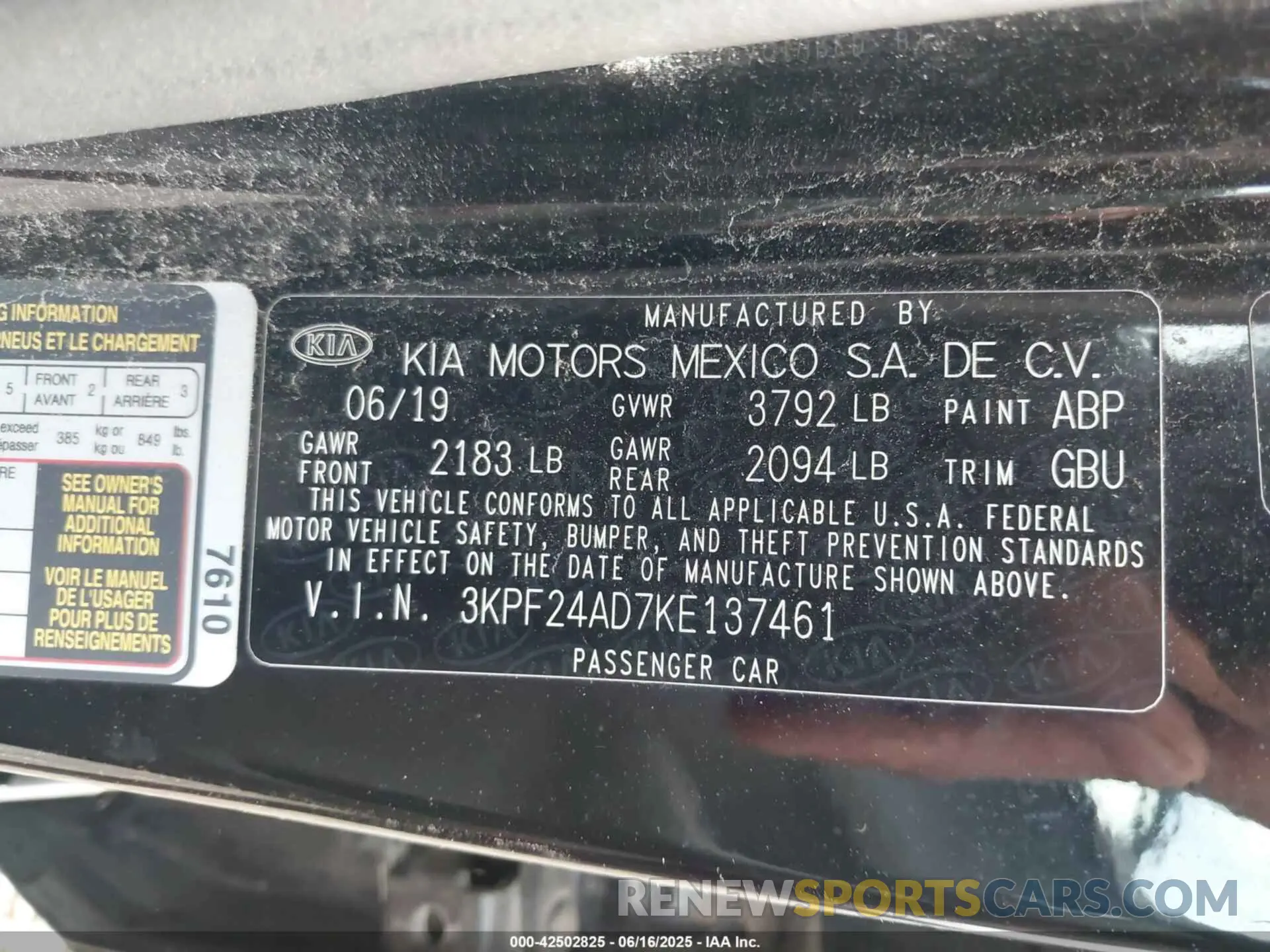 9 Photograph of a damaged car 3KPF24AD7KE137461 KIA FORTE 2019
