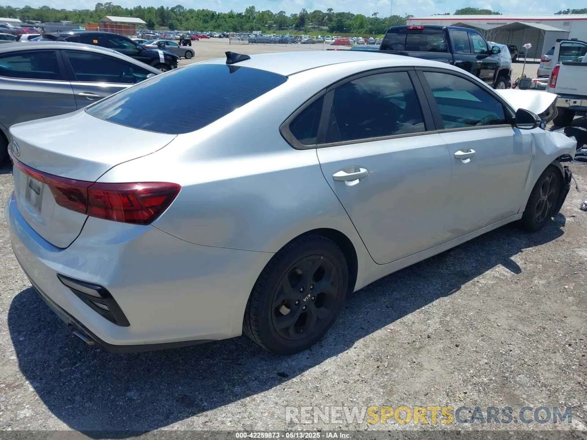 4 Photograph of a damaged car 3KPF24AD8KE006880 KIA FORTE 2019