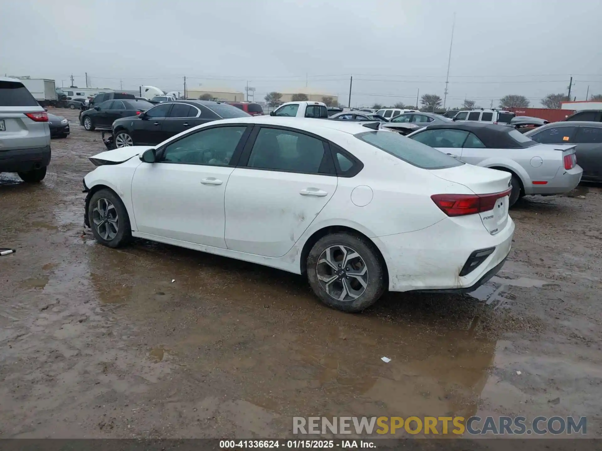 3 Photograph of a damaged car 3KPF24AD8KE008550 KIA FORTE 2019