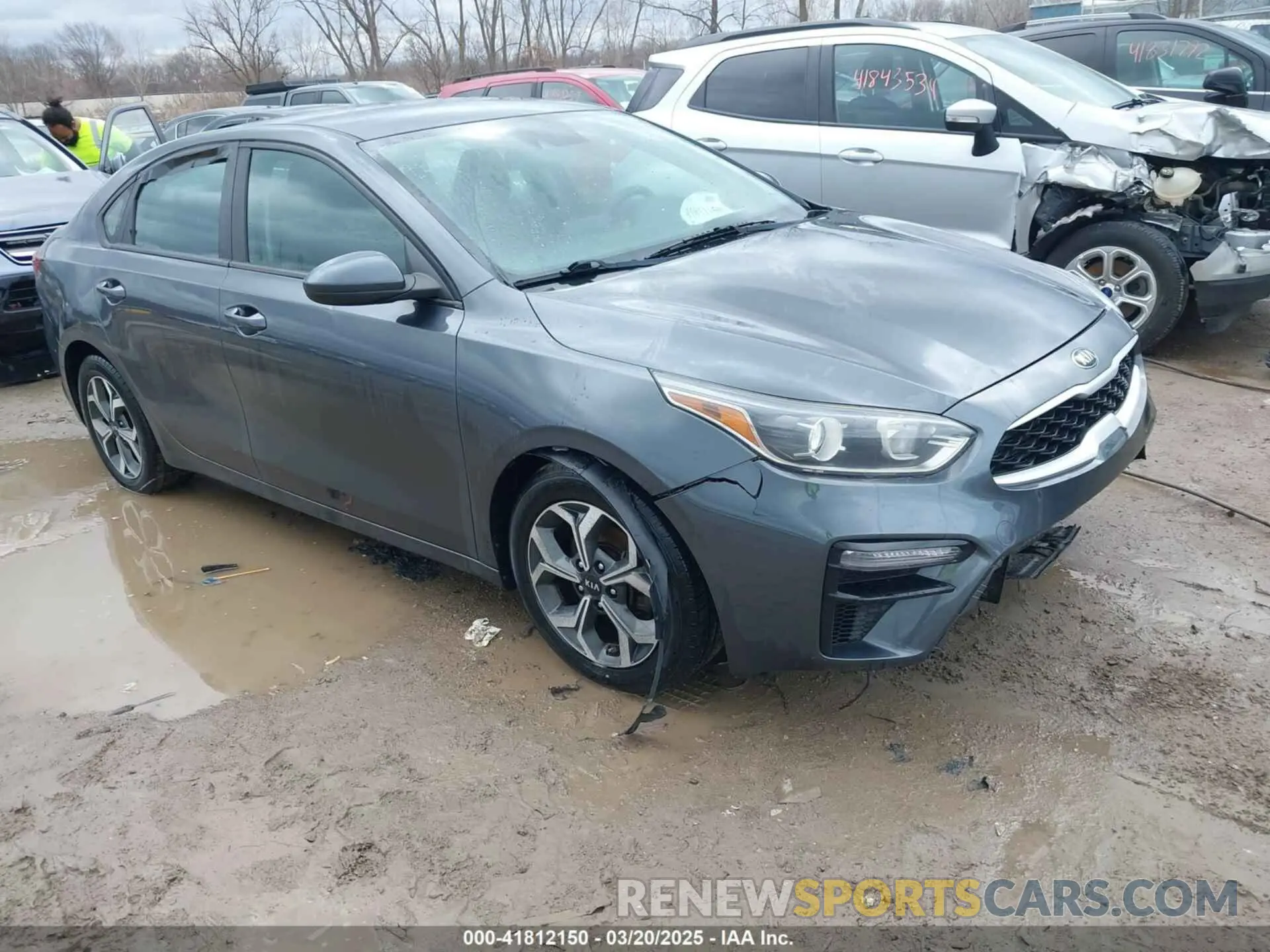 1 Photograph of a damaged car 3KPF24AD8KE009360 KIA FORTE 2019