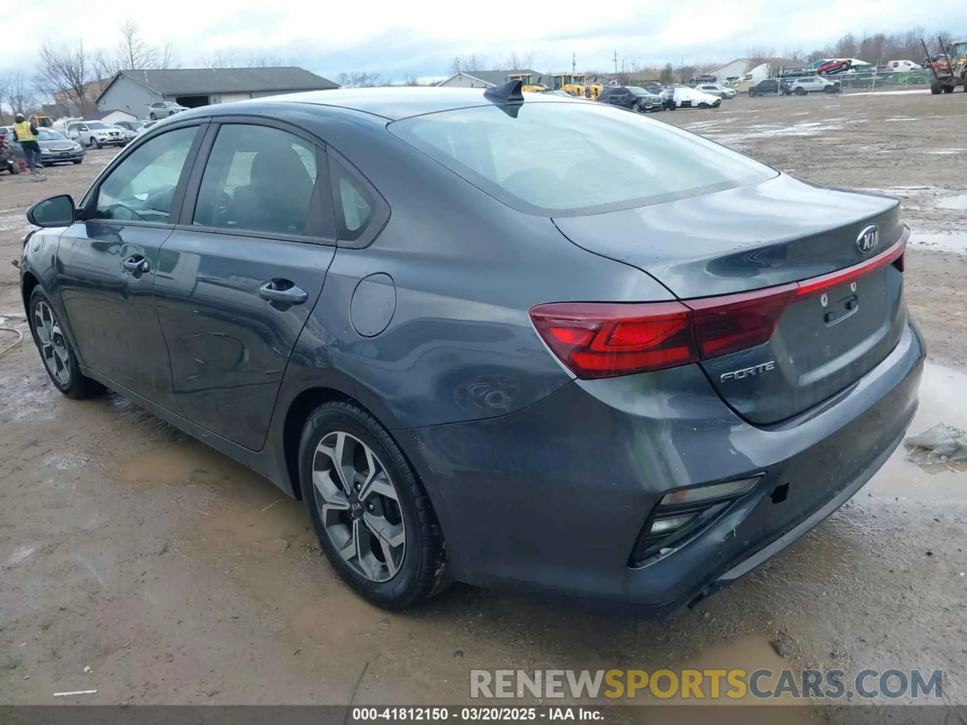 3 Photograph of a damaged car 3KPF24AD8KE009360 KIA FORTE 2019