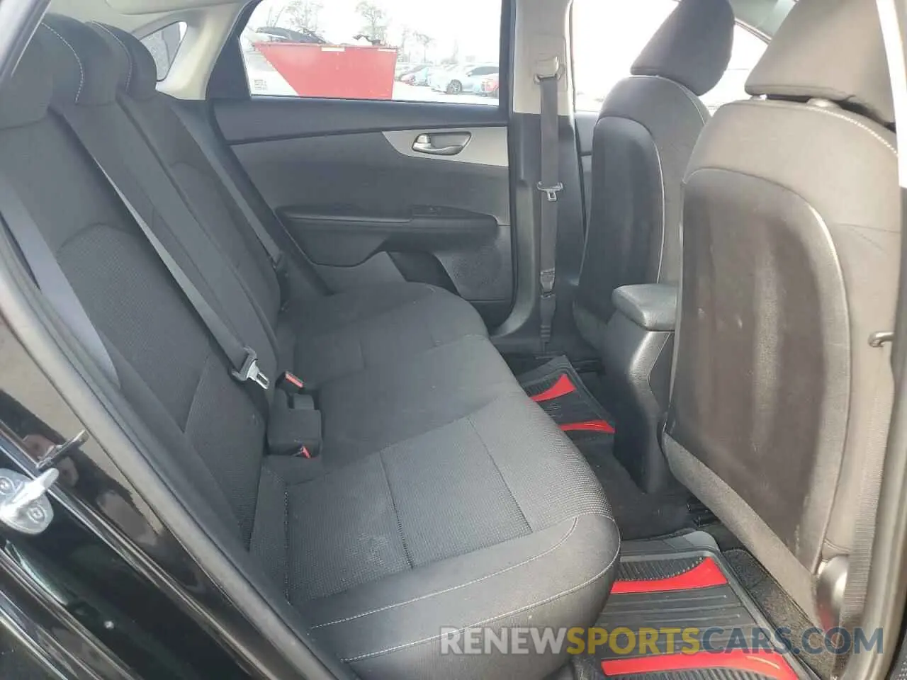 10 Photograph of a damaged car 3KPF24AD8KE045307 KIA FORTE 2019