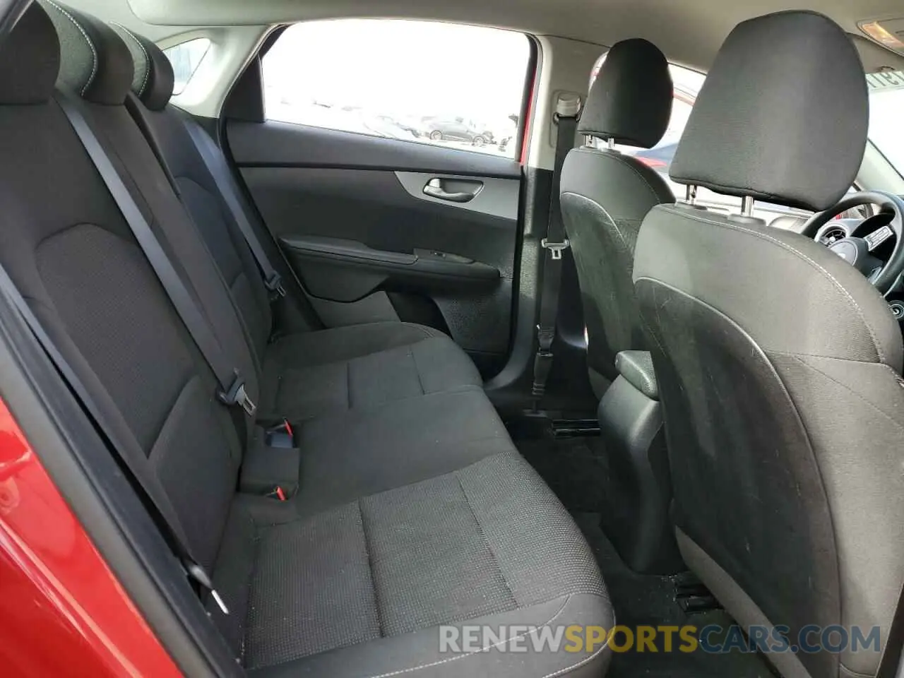 10 Photograph of a damaged car 3KPF24AD8KE059708 KIA FORTE 2019