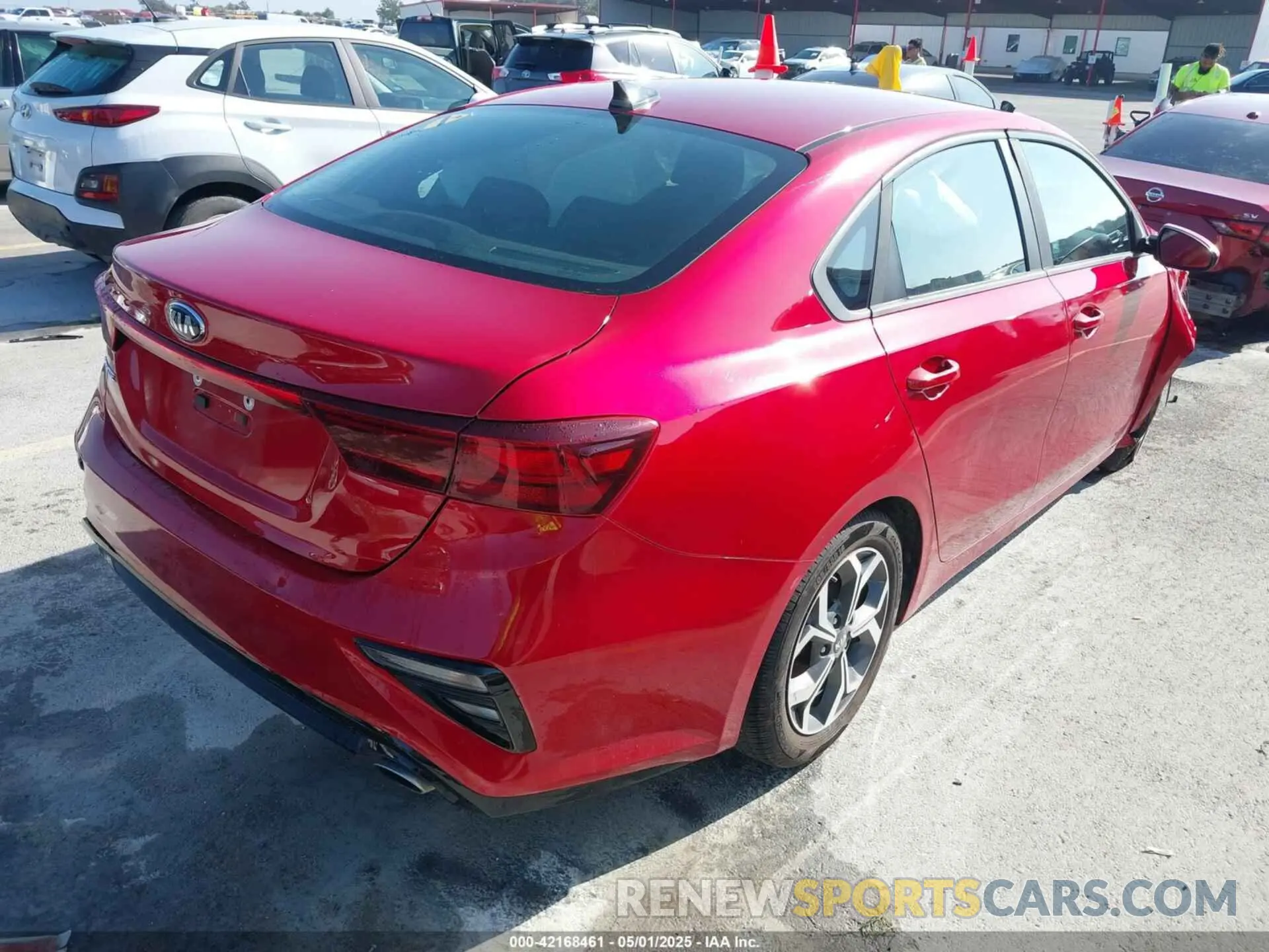 4 Photograph of a damaged car 3KPF24AD8KE068313 KIA FORTE 2019