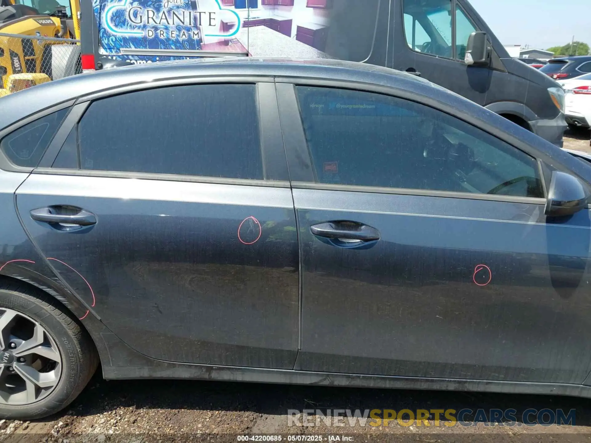 14 Photograph of a damaged car 3KPF24AD8KE069591 KIA FORTE 2019