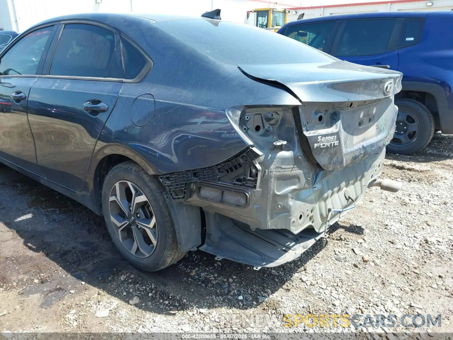 6 Photograph of a damaged car 3KPF24AD8KE069591 KIA FORTE 2019