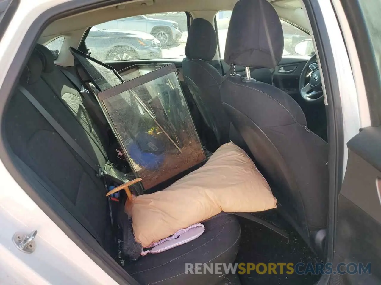 11 Photograph of a damaged car 3KPF24AD8KE080929 KIA FORTE 2019