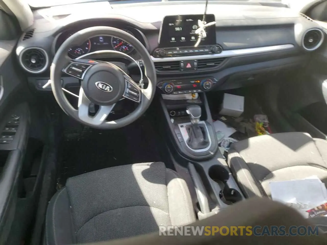 8 Photograph of a damaged car 3KPF24AD8KE080929 KIA FORTE 2019