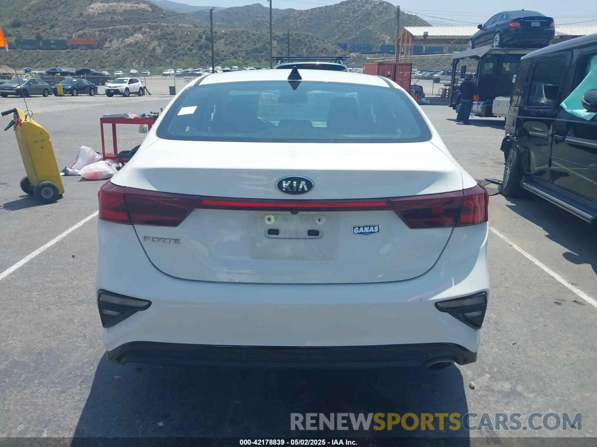 15 Photograph of a damaged car 3KPF24AD8KE083510 KIA FORTE 2019