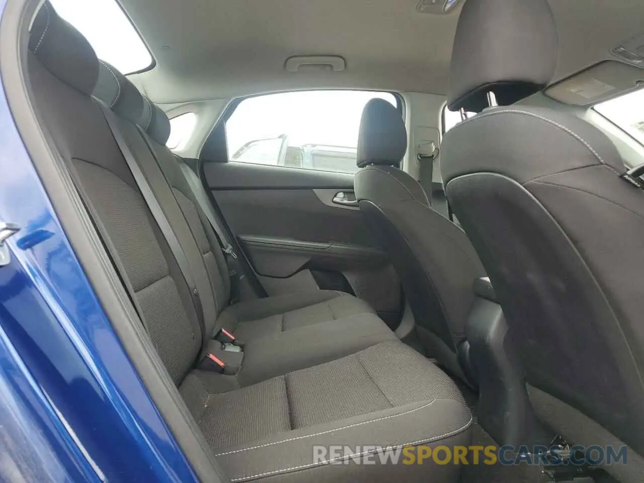 10 Photograph of a damaged car 3KPF24AD8KE124332 KIA FORTE 2019