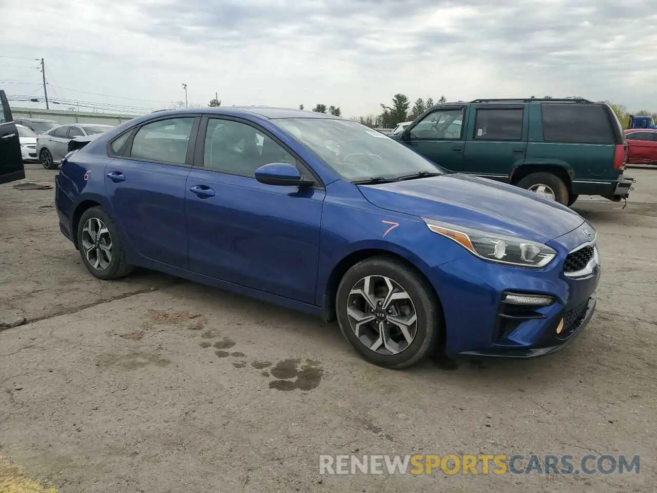 4 Photograph of a damaged car 3KPF24AD8KE124332 KIA FORTE 2019