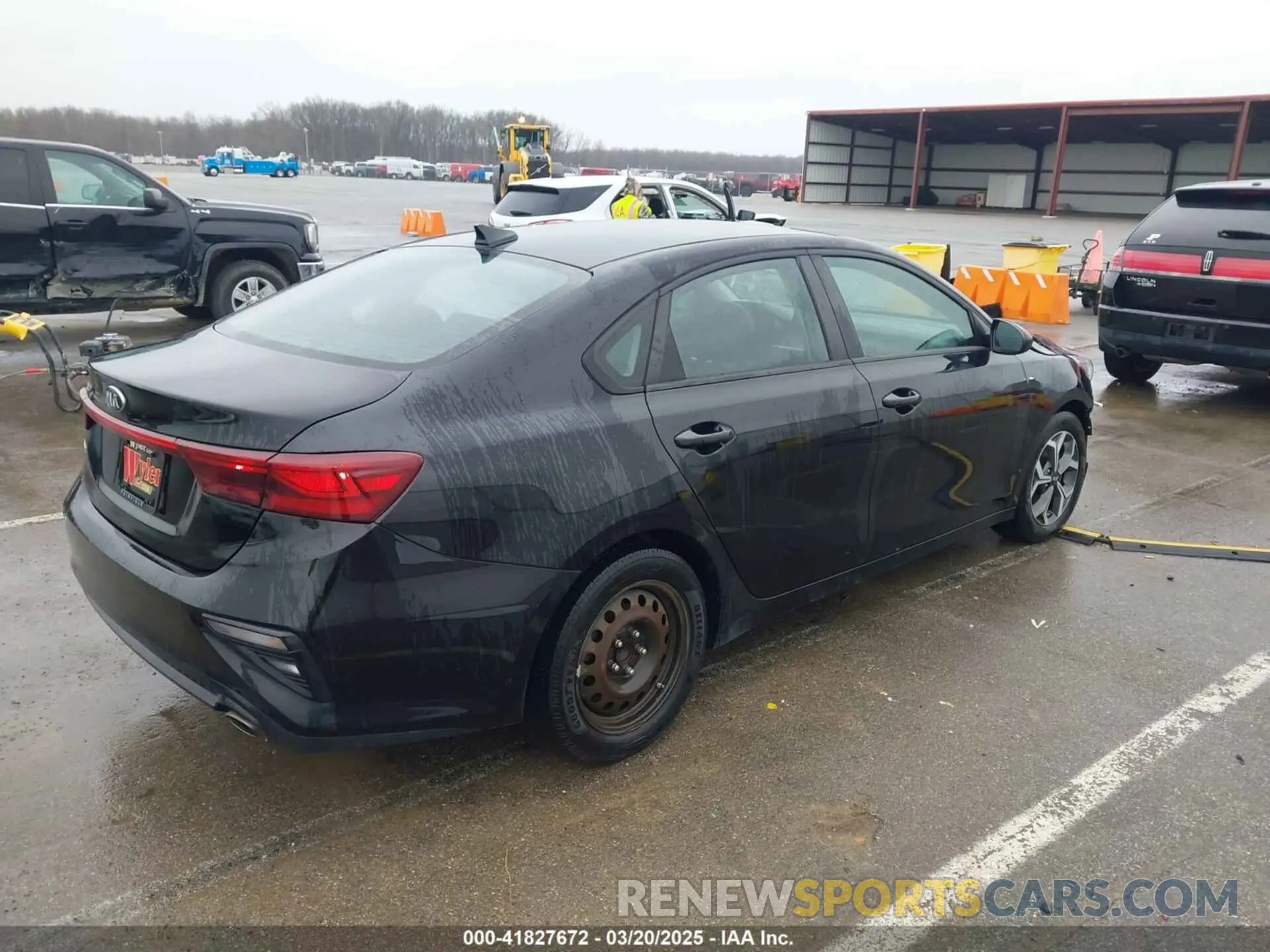 4 Photograph of a damaged car 3KPF24AD8KE130650 KIA FORTE 2019
